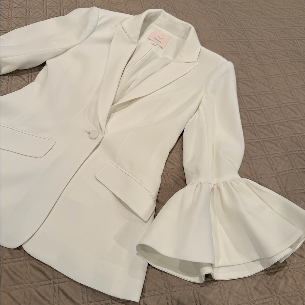 cinq a sept Cream Ruffle Sleeve Blazer - Picture 11 of 11